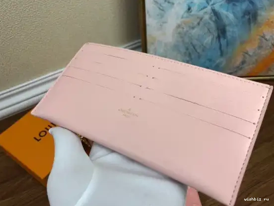 WIS POCHETTE VUITTON FÉLICIE LOUIS 0630
